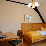 Hotel Burg 4*