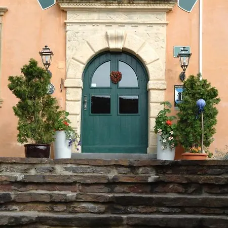 Burg Otel