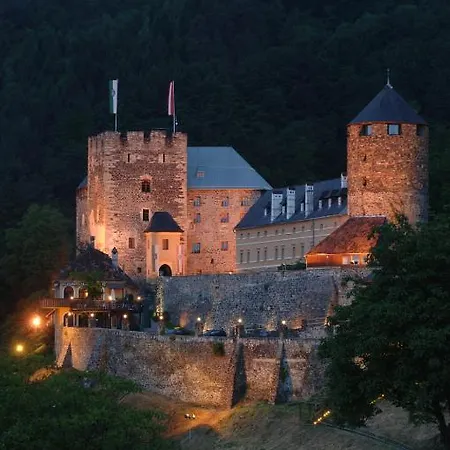 Burg Hotell